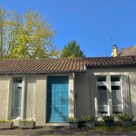 Salies-de-Béarn Agreable Petit Gite Avec Piscine Et Jardinet מראה חיצוני תמונה