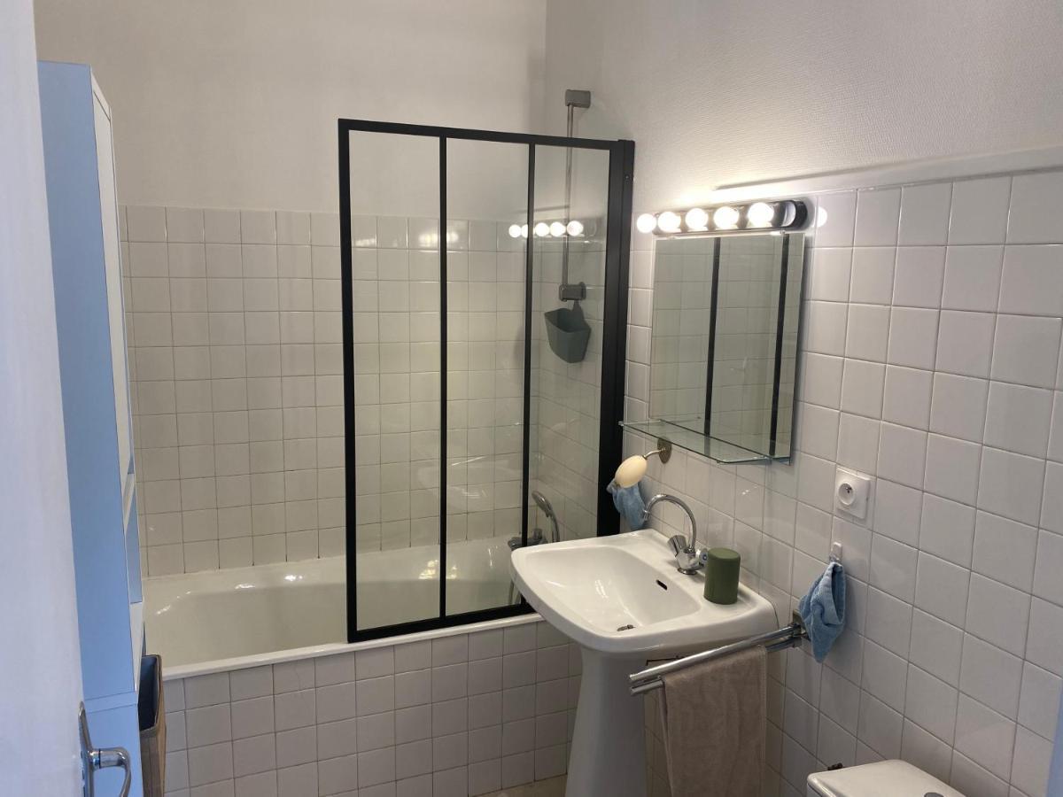 Salies-de-Béarn Agreable Petit Gite Avec Piscine Et Jardinet מראה חיצוני תמונה
